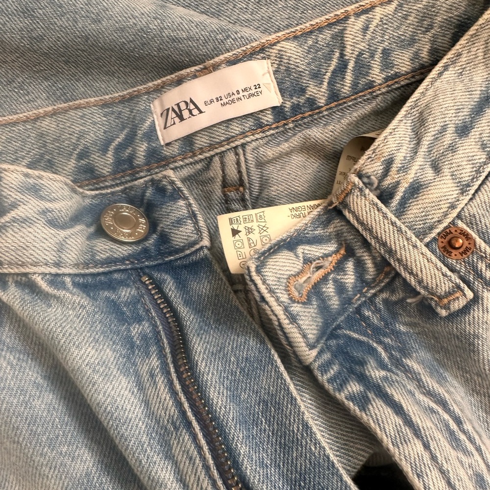 Zara women’s wide leg Jean